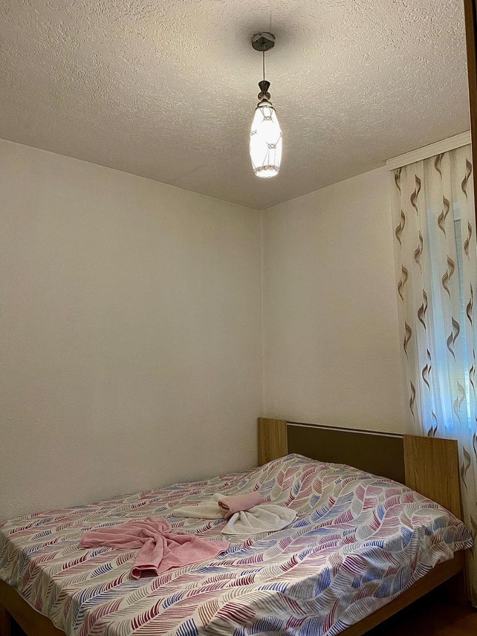Lola Guest House Vuthaj Extérieur photo
